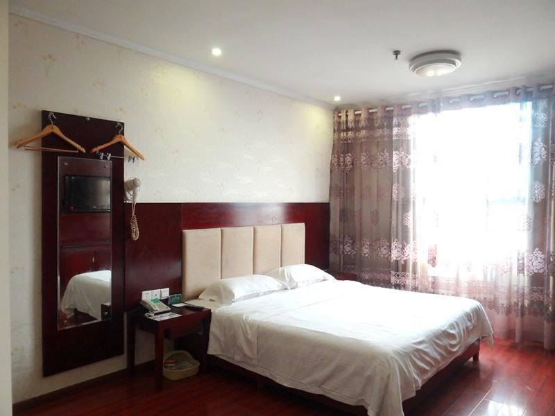 Greentree Alliance Jiangxi Nanchang Honggutan Middle Fenghuang Avenue Hotel ภายนอก รูปภาพ