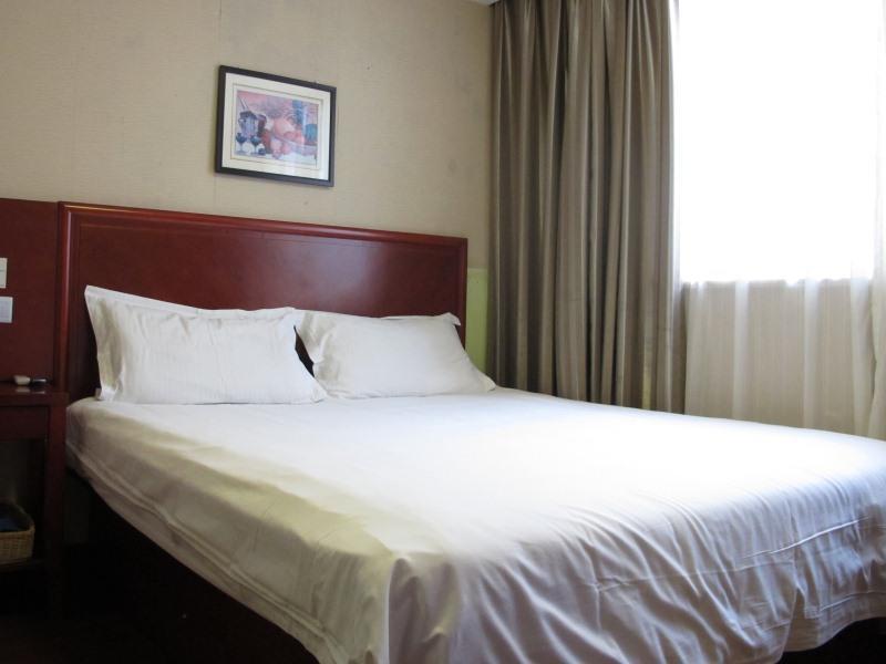 Greentree Alliance Jiangxi Nanchang Honggutan Middle Fenghuang Avenue Hotel ภายนอก รูปภาพ