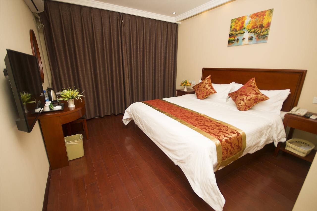 Greentree Alliance Jiangxi Nanchang Honggutan Middle Fenghuang Avenue Hotel ภายนอก รูปภาพ