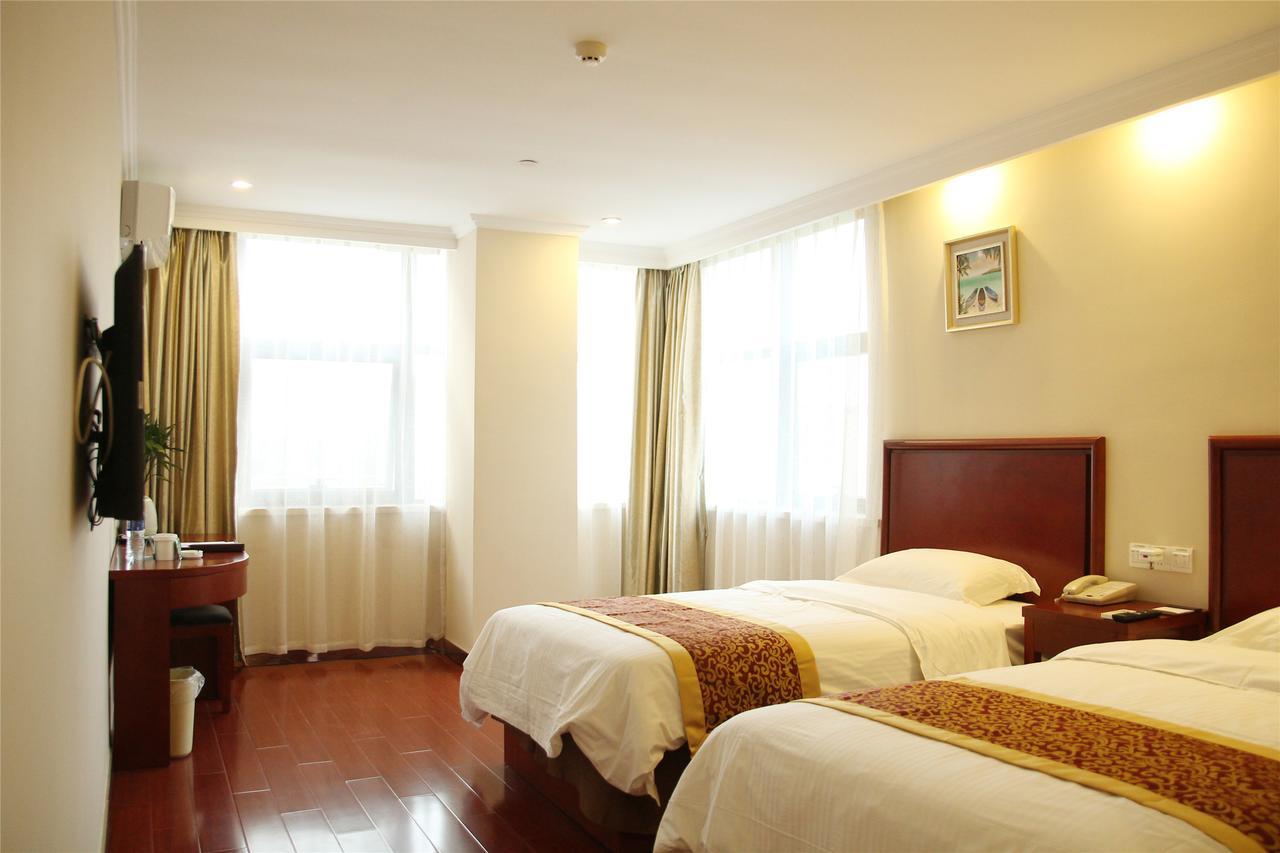 Greentree Alliance Jiangxi Nanchang Honggutan Middle Fenghuang Avenue Hotel ภายนอก รูปภาพ