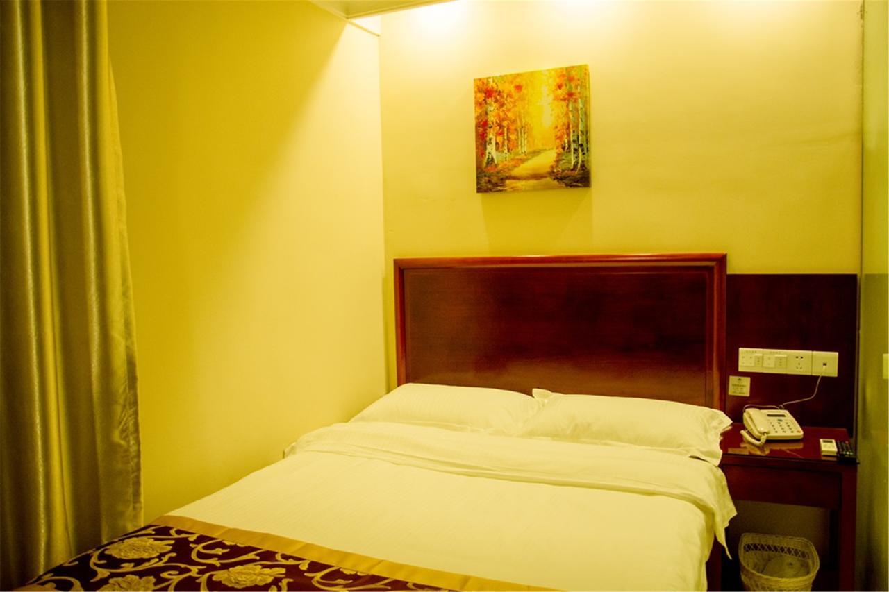 Greentree Alliance Jiangxi Nanchang Honggutan Middle Fenghuang Avenue Hotel ภายนอก รูปภาพ