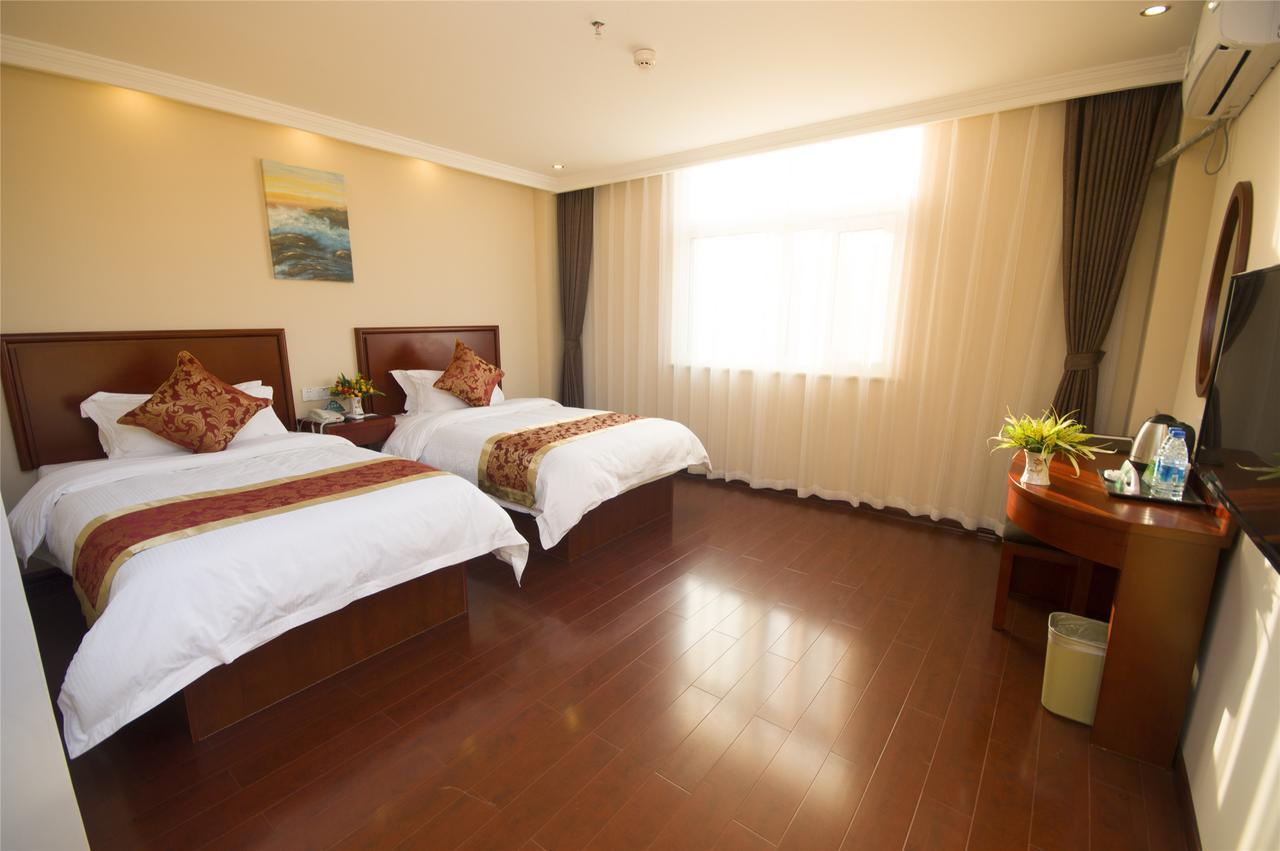 Greentree Alliance Jiangxi Nanchang Honggutan Middle Fenghuang Avenue Hotel ภายนอก รูปภาพ